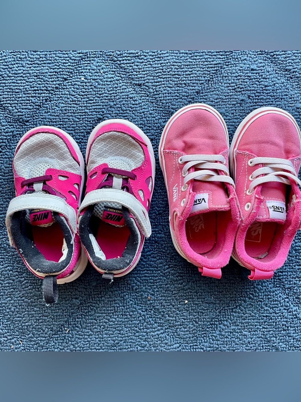 Size 7 Shoe Bundle (Nike Free & Vans)